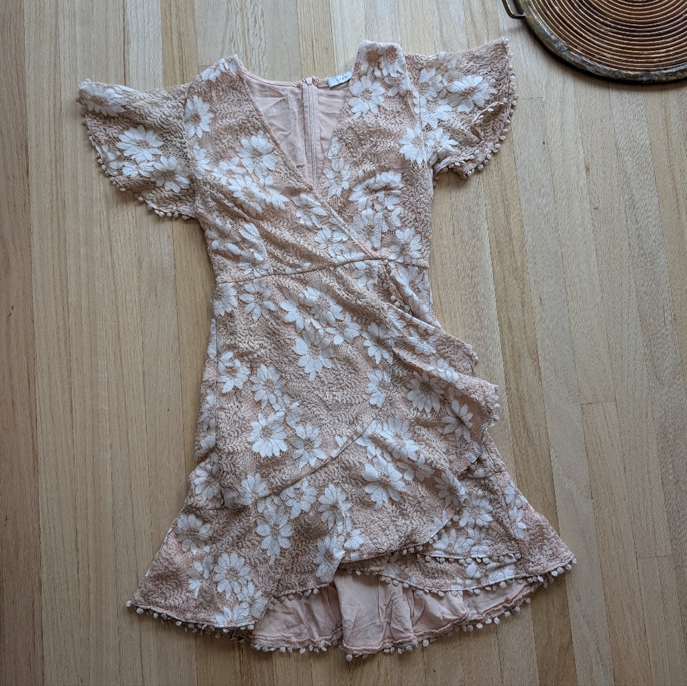 Lush Floral Lace Wrap Mini Dress in Neutral Tan (Size M)